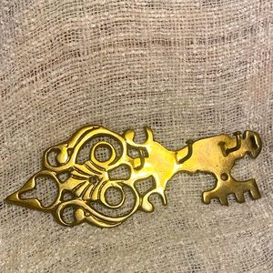Vintage Brass house entryway kitchen remodel brass key rack India Decor keyrack